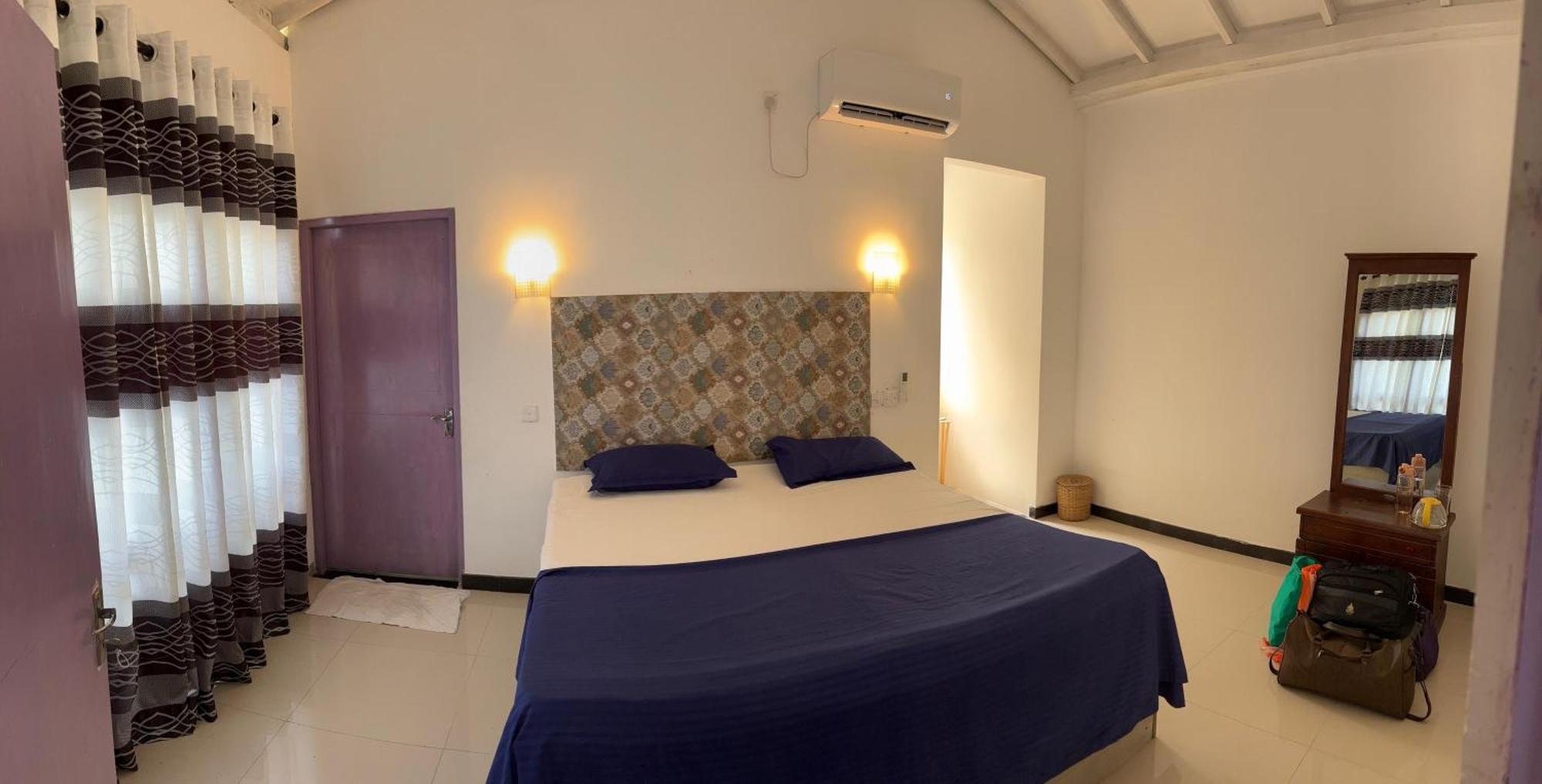Hotel House 73 Unawatuna Esterno foto