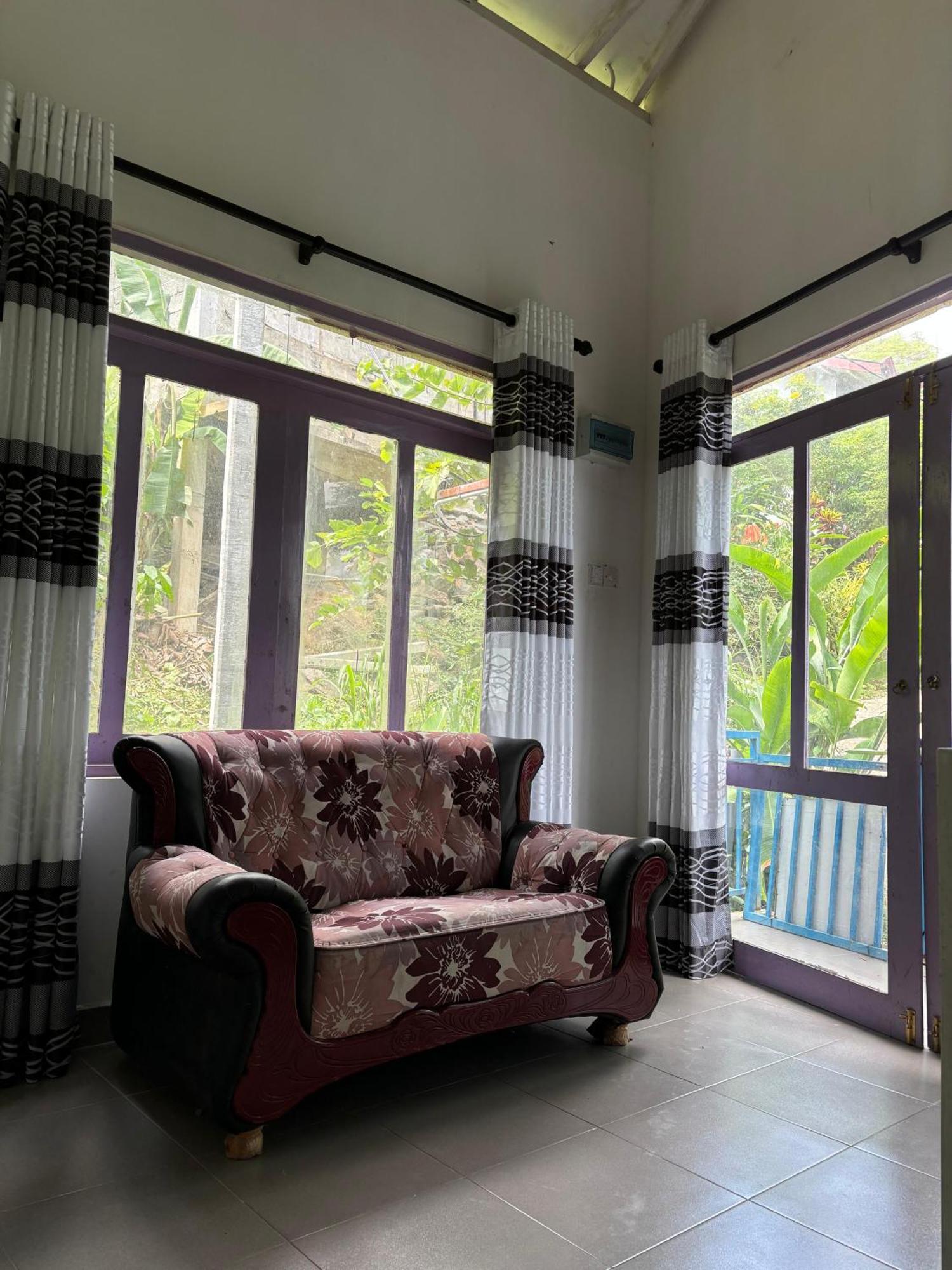 Hotel House 73 Unawatuna Esterno foto