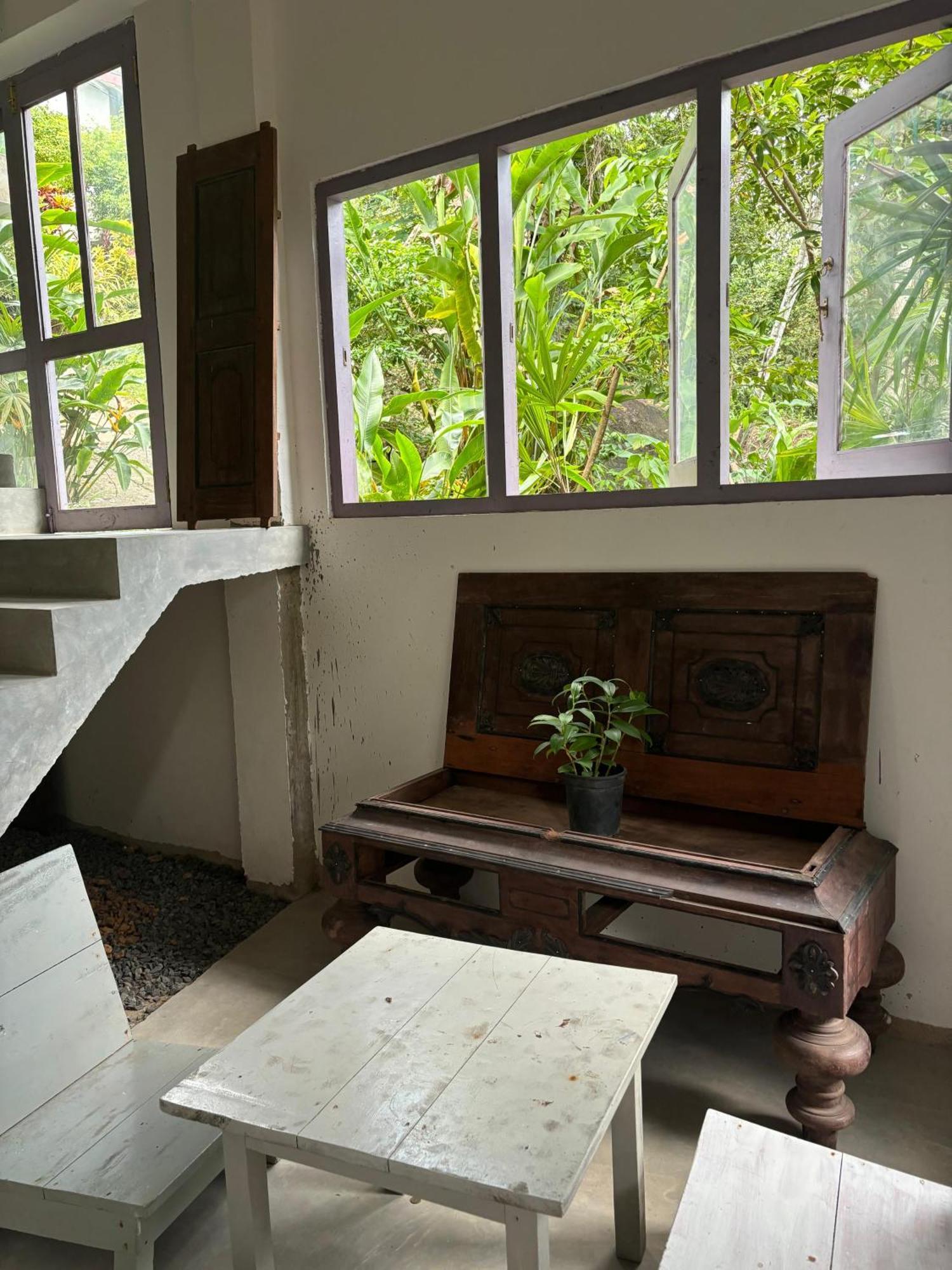 Hotel House 73 Unawatuna Esterno foto